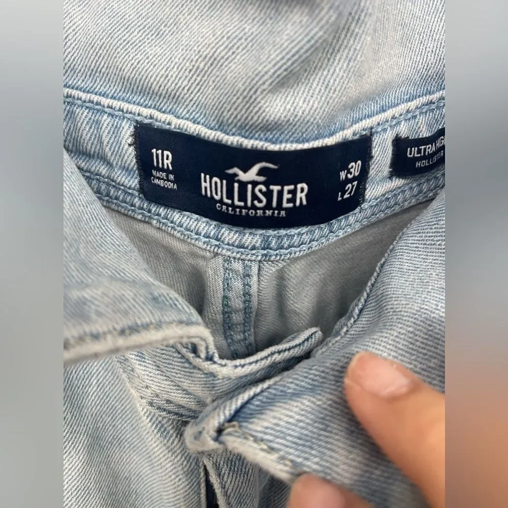 Hollister women's ultra‎ high-rise size 11 jeans